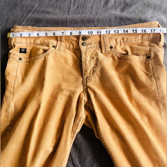 Serfontaine Low Pro Corduroy, size 30, Soft, Coco Tan - Picture 4 of 11